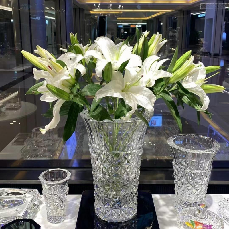Homeware Life Luxury European Style Hand-Made Glass Vase – 26×40 cm Crystal Statement Centerpiece