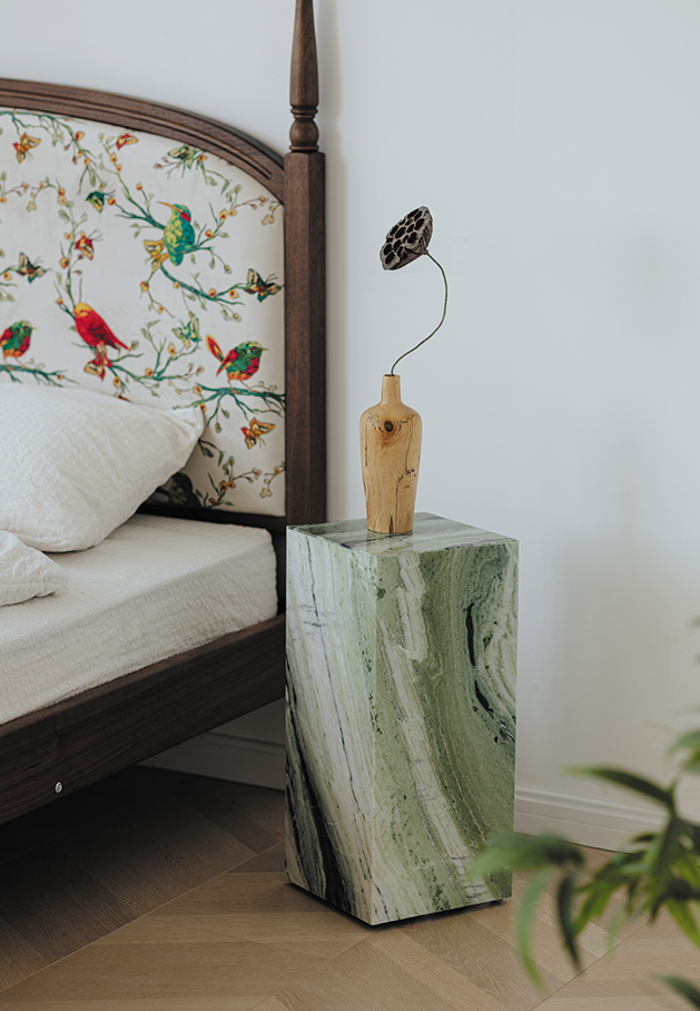 Green Marble Quartz Geode Sculpture – Modern Minimalist Stone Statement Piece by Homeware Life (23X23X51)