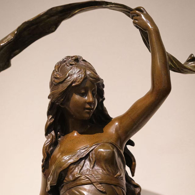 Modern Bronze Meditating Woman Sculpture – Outdoor & Indoor Art Piece by Homeware Life