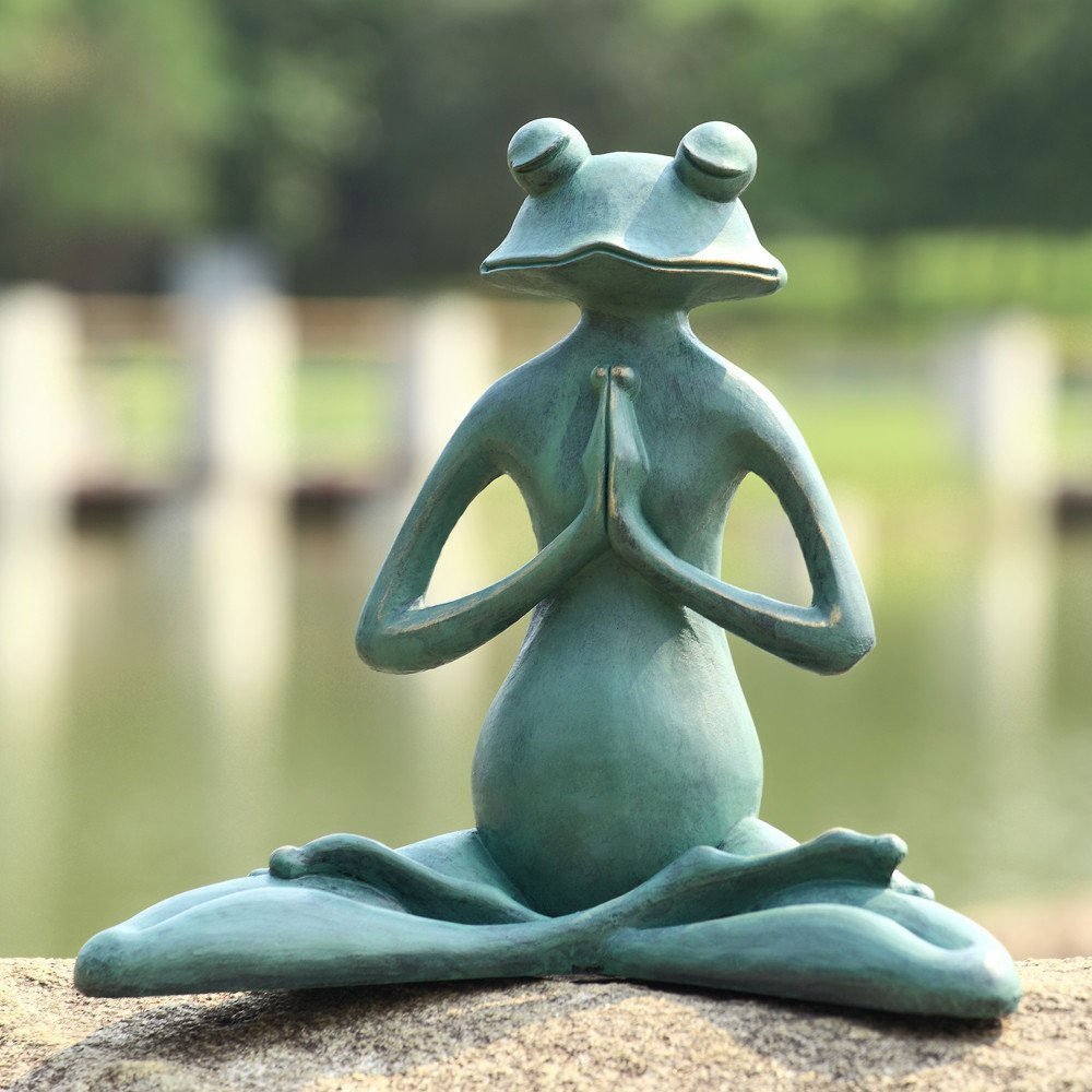 Set of 6 Bronze Frog Sculptures – Handcrafted Garden Art Collection